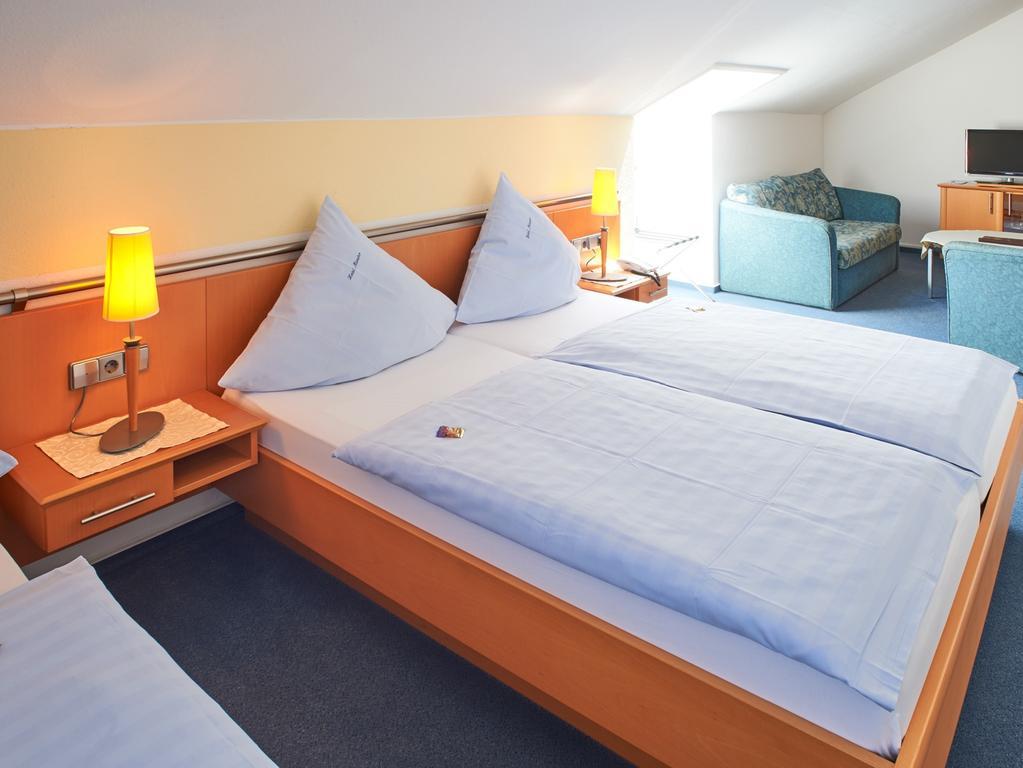 Hotel Muenster Emmelshausen Room photo
